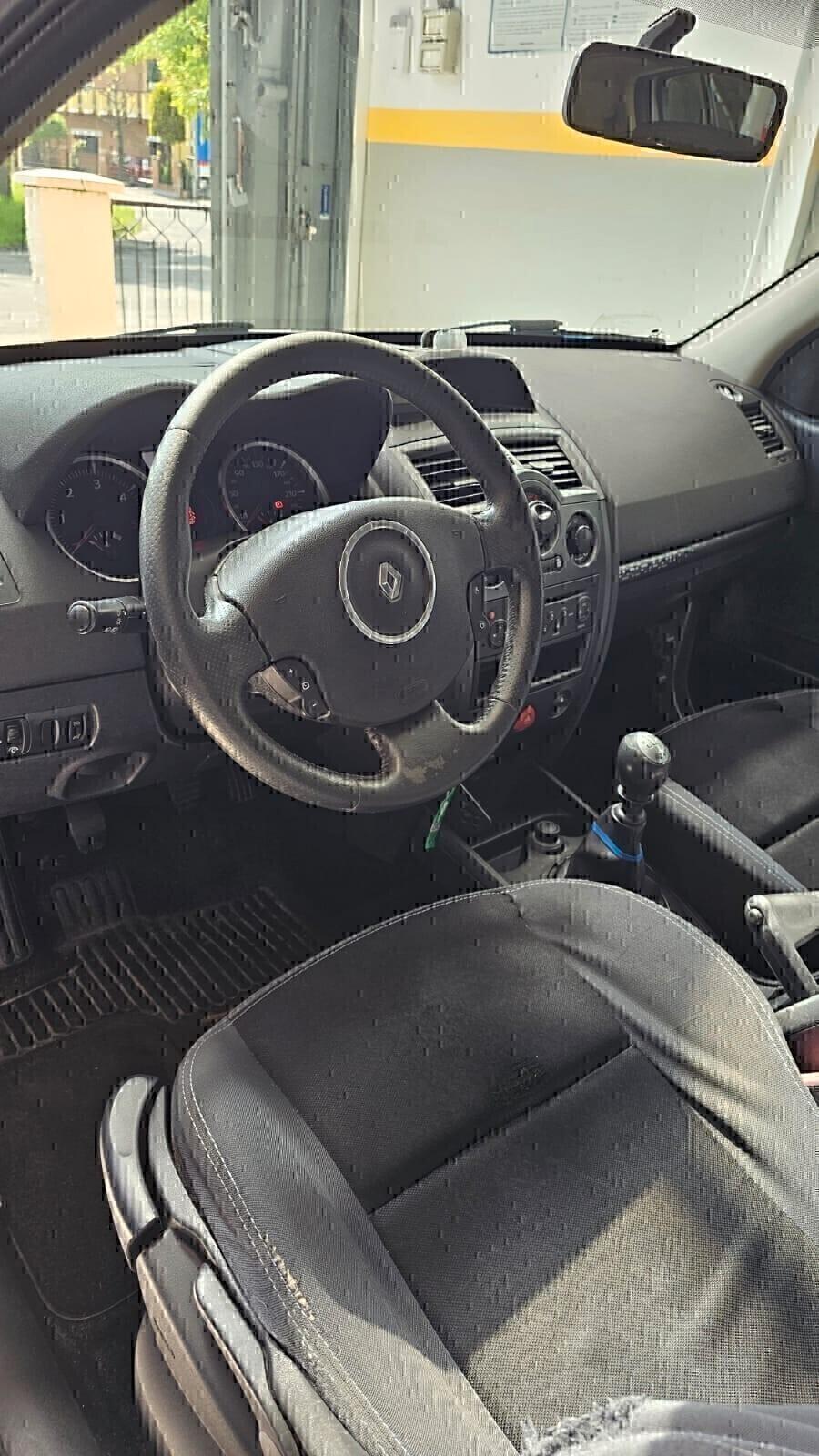 Renault Megane 1.5 Dci 5 porte