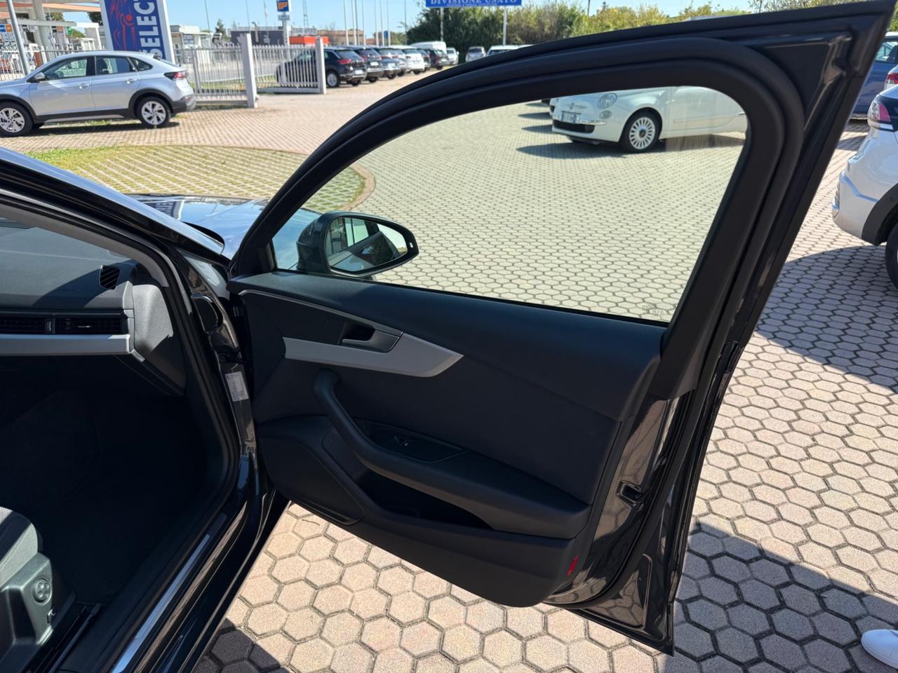 Audi A4 Avant 35 TDI/163 CV S tronic Business Advanced