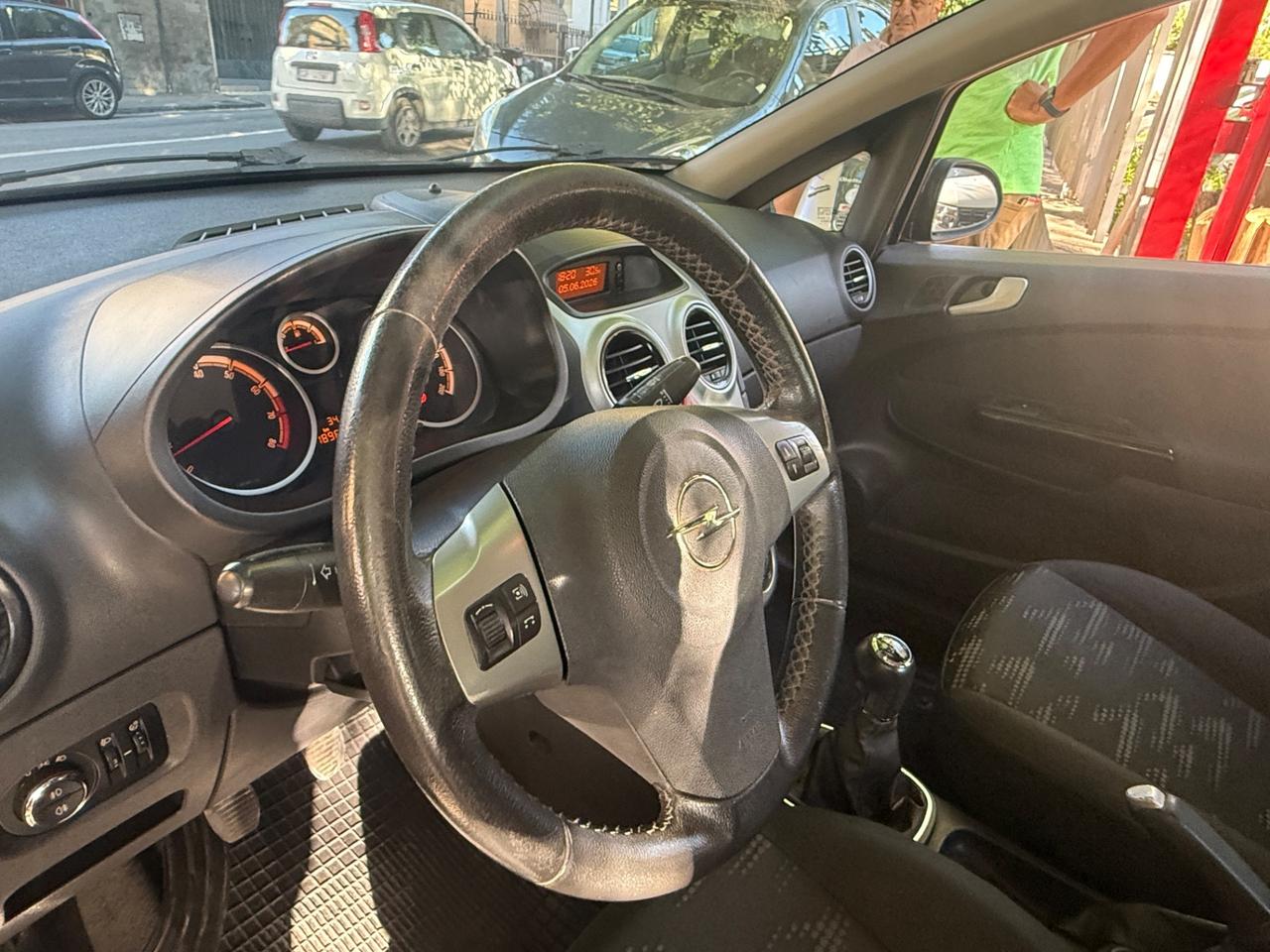 Opel Corsa 1.2 5 porte Elective