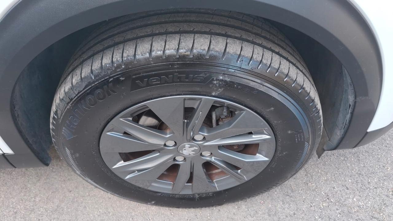 Peugeot 2008 PureTech 130 S&S EAT8 Active Pack