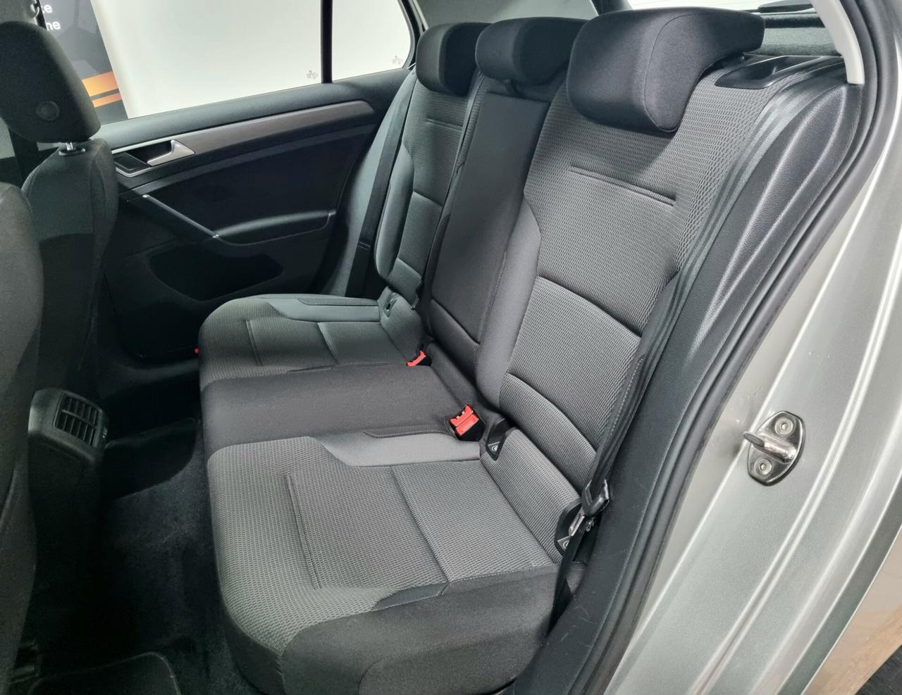 VOLKSWAGEN GOLF 1.6 TDI 110 CV DSG BUSINESS NEOPATENTATI