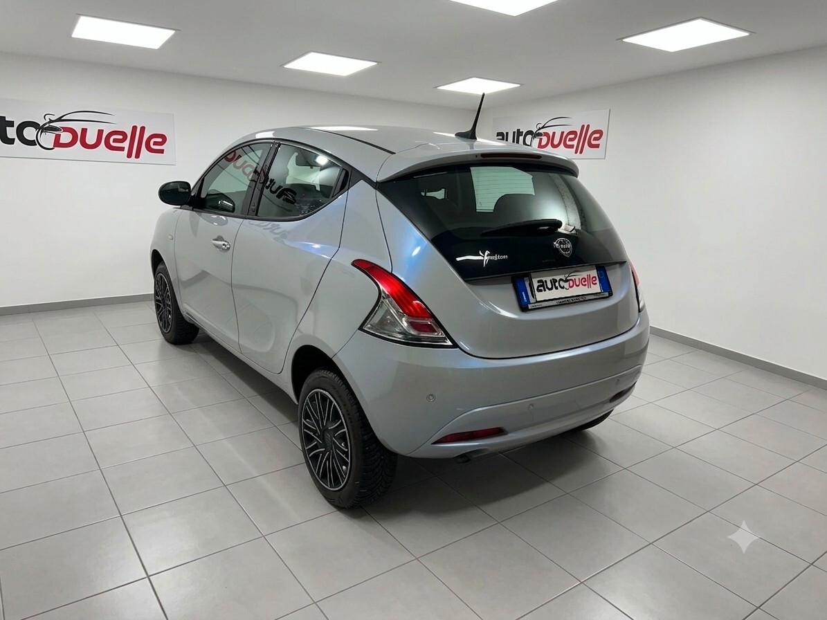 Lancia Ypsilon 0.9 TwinAir 5 porte Metano Ecochic Gold
