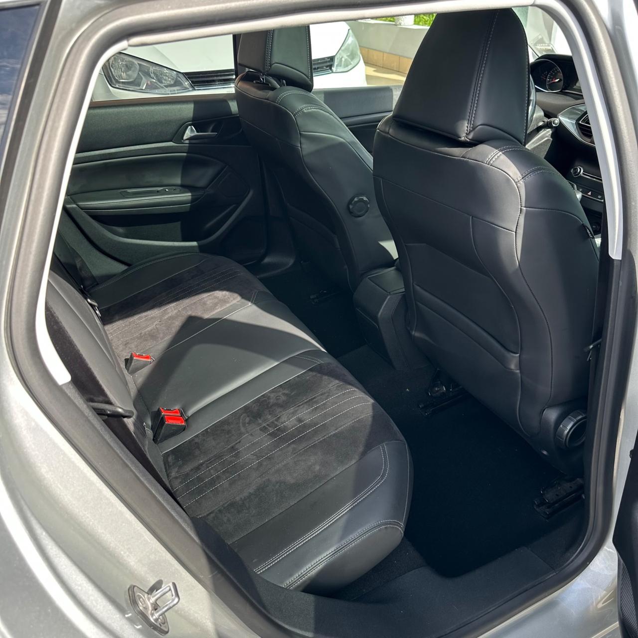 Peugeot 308 BlueHDi 120 S&S EAT6 SW GT Line