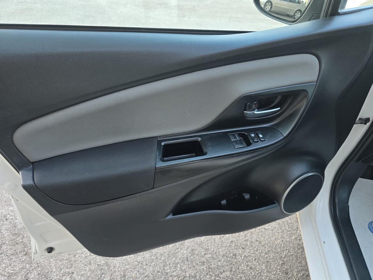 Toyota Yaris 1.5 Hybrid 5 porte ActiveN