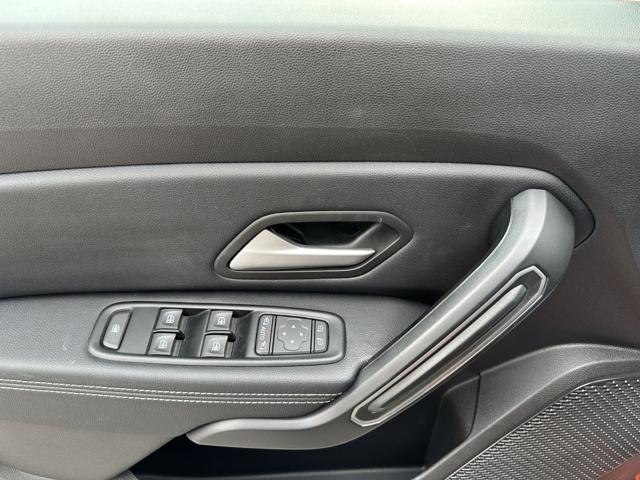 DACIA Duster 1.0 TCe GPL Prestige + GANCIO TRAINO +4 GOMME