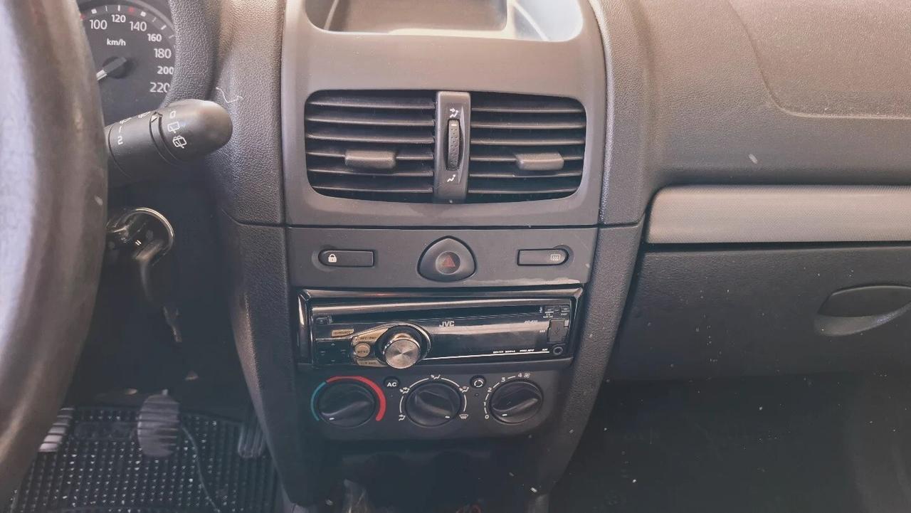 Renault Clio Storia 1.2 5 porte GPL Confort