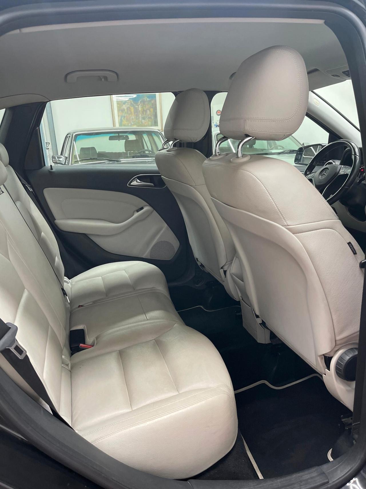 Mercedes-benz B 180 CDI BlueEFFICIENCY Executive