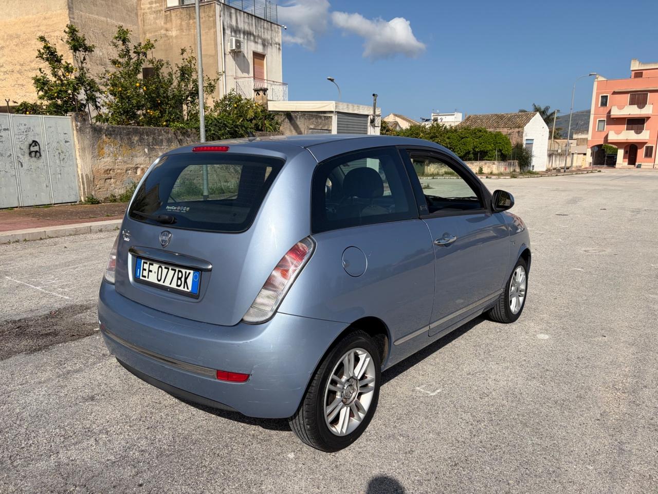 Lancia Ypsilon 1.2 69 CV Argento
