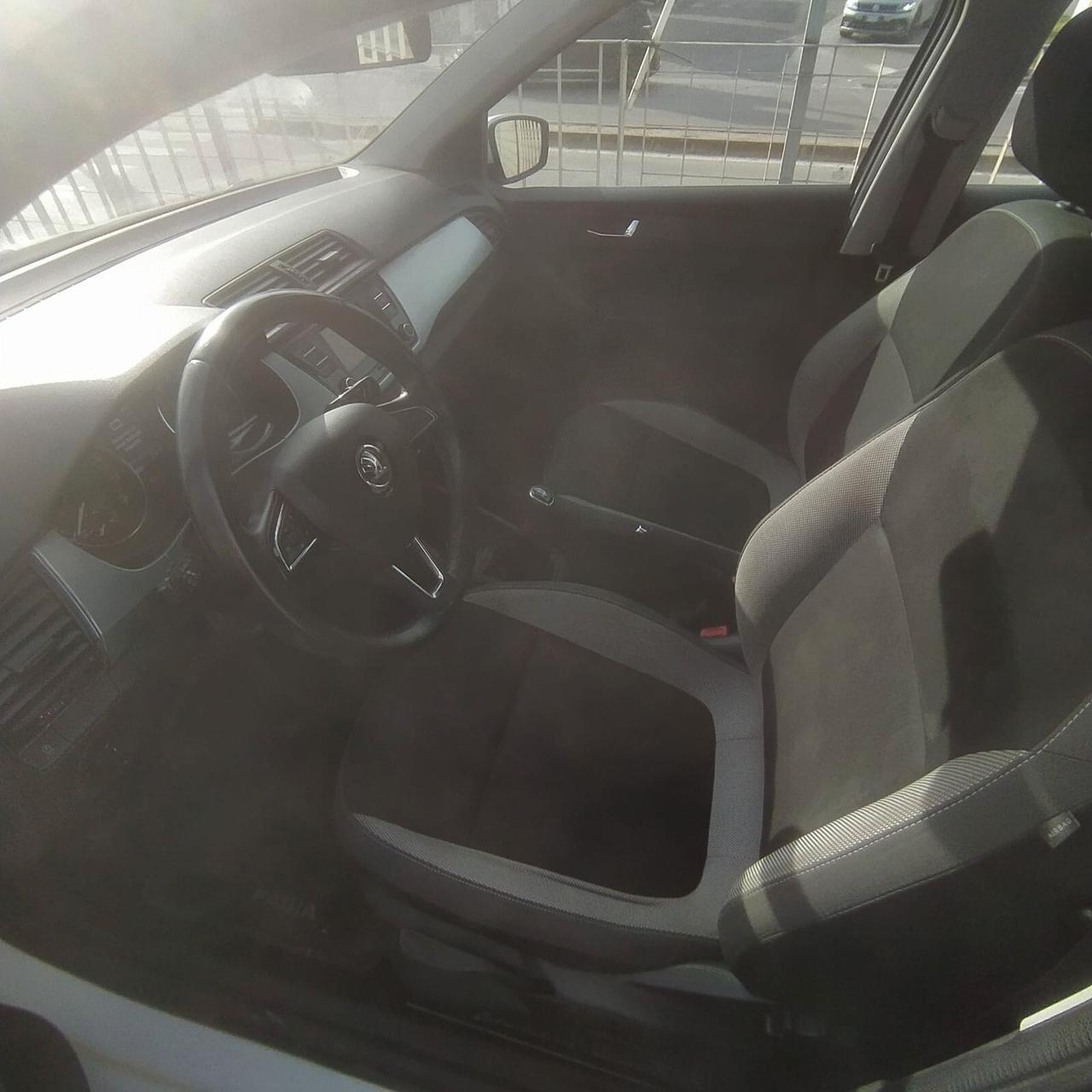 Skoda Fabia 1.0 MPI 60 CV Design Edition