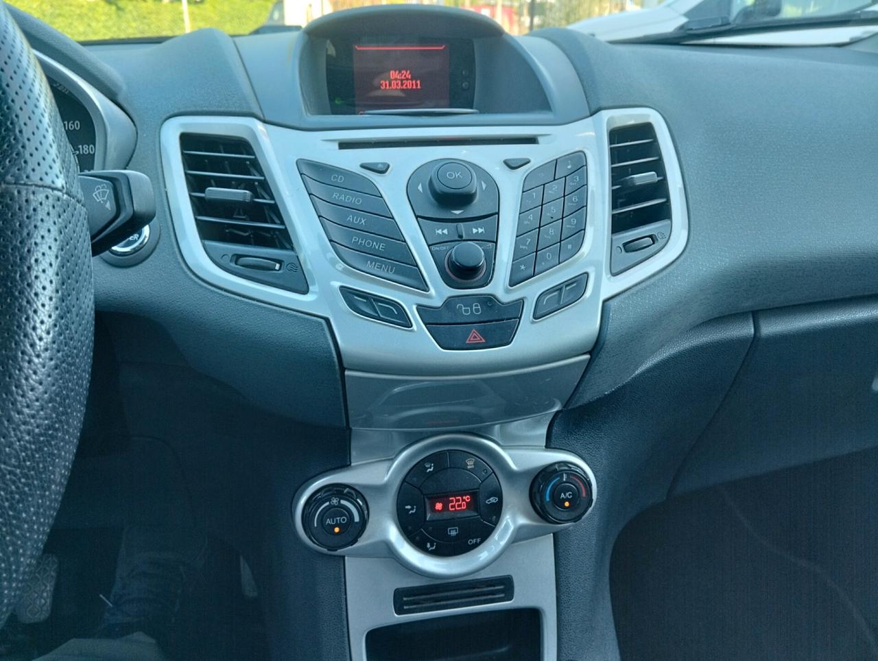 Ford Fiesta 1.2 5p. Bz.- GPL Titanium Bs. - PER COMMERCIANTI