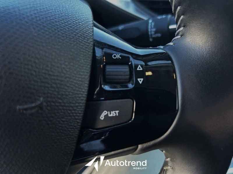 Peugeot 308 1.6 HDi 92 CV NAVI Active