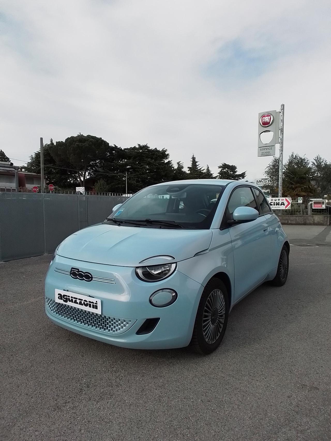 Fiat 500e Berlina 42 kWh Icon