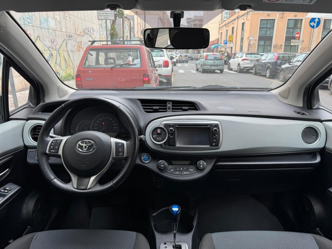 Toyota Yaris 1.5 Hybrid 5 porte Lounge