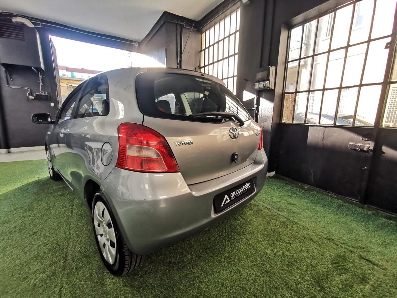 Toyota Yaris 1.0 3 porte Sol KM78800 GARANZIA 12 MESI