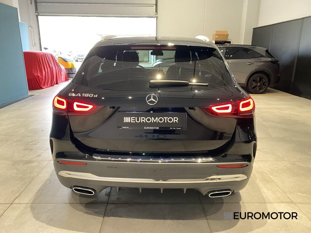 Mercedes GLA 180 180 D Premium 8G-DCT