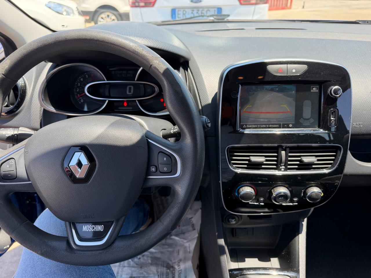 Renault Clio Sporter TCe 12V 75 CV Moschino Life