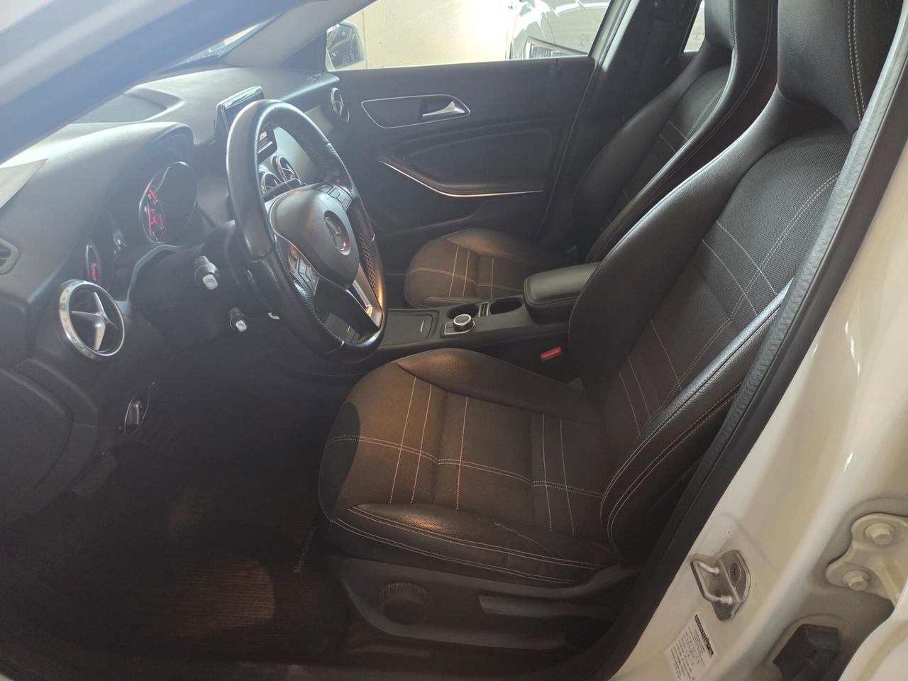Mercedes-benz GLA 200 premium unico proprietario