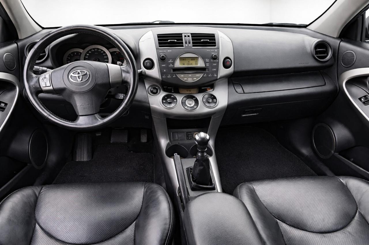 Toyota RAV 4 2.2 D-4D 177 CV 4x4 Luxury MOTORE RIFATTO