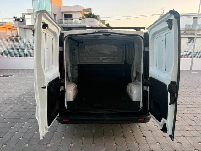 Renault Trafic 2.0 dCi 120 cv P.c T.n Ice 2021
