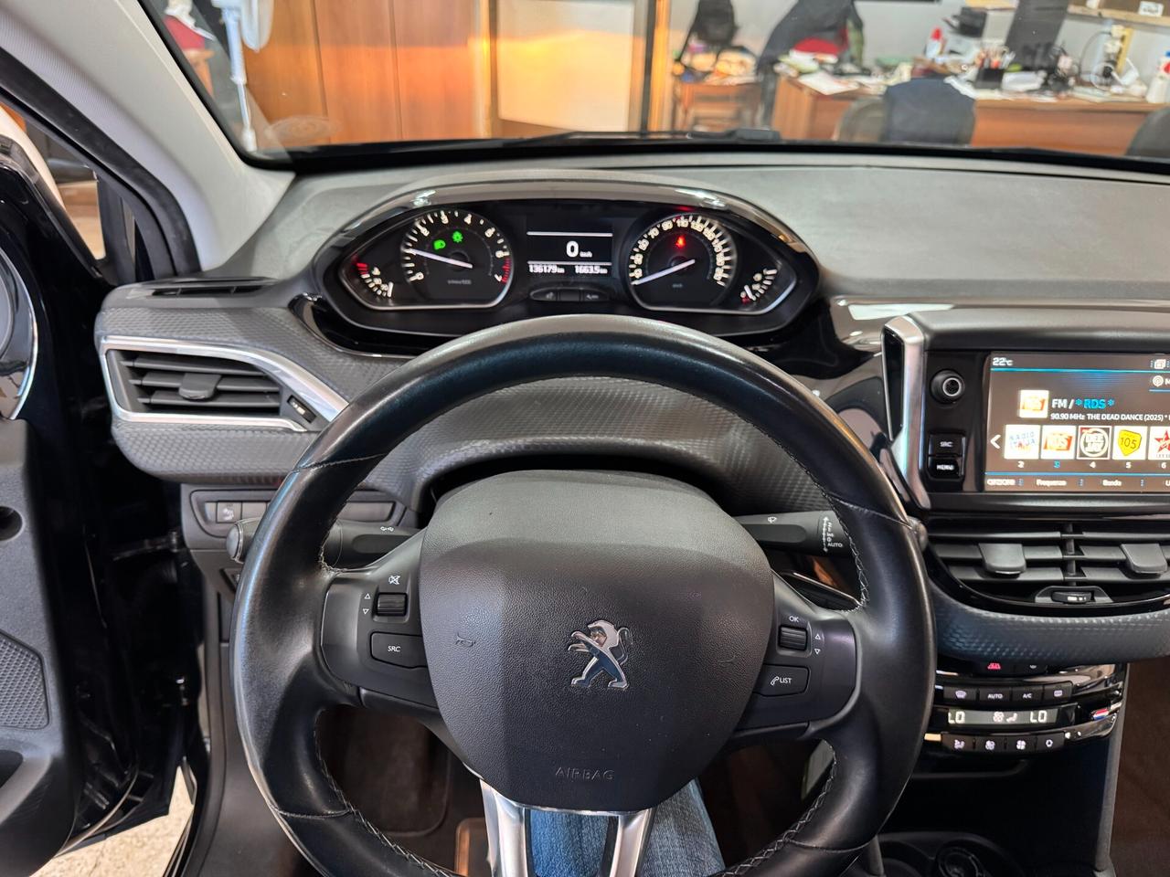 Peugeot 208 1.2 cc. GPL 82 cv. Allure NAVIGATORE