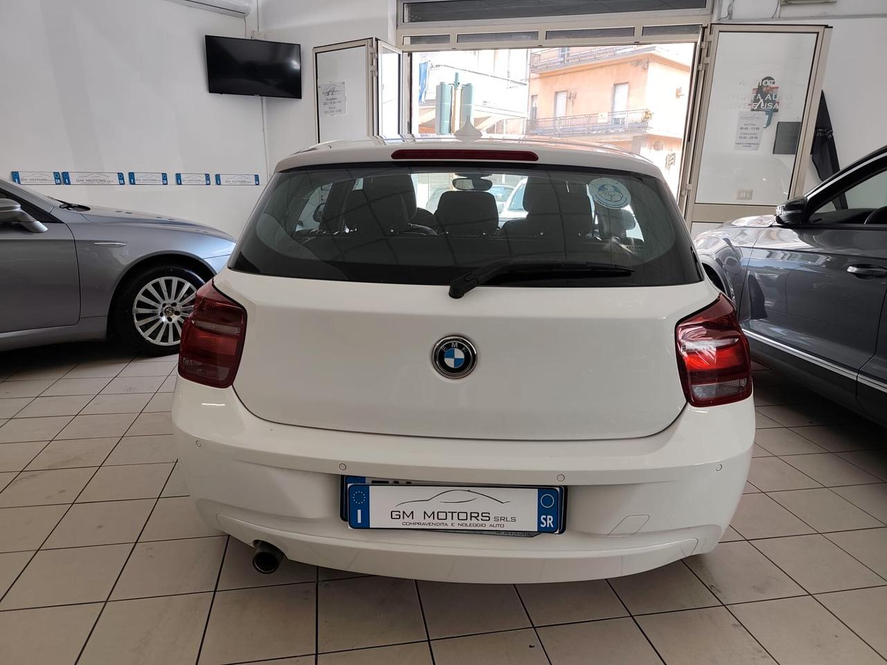 Bmw 118 118d 5p. Urban