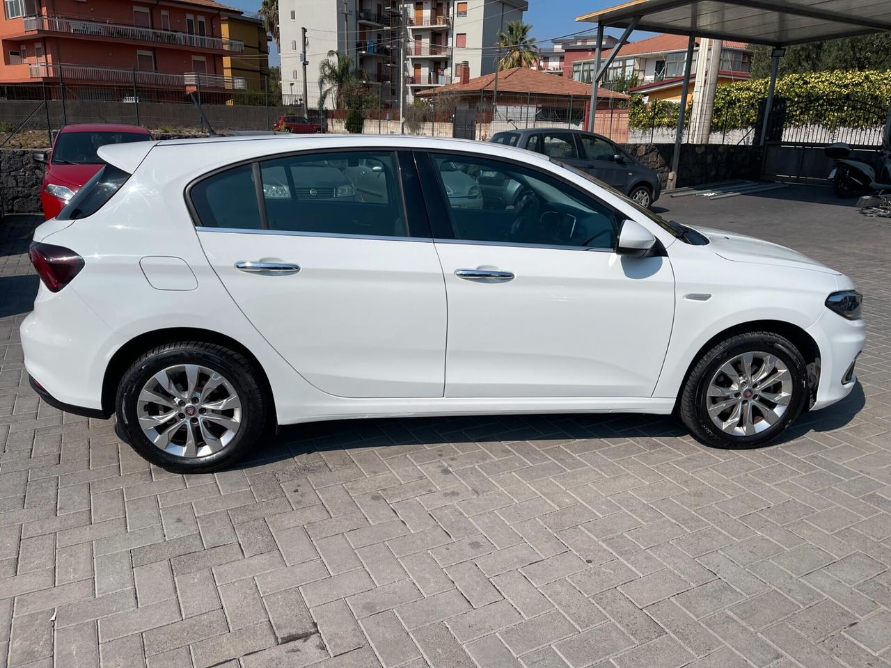 Fiat Tipo 1.6 Mjt SeS DCT 5p S-Design 120cv