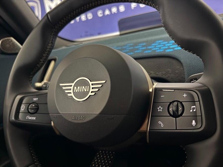 Mini Cooper D Countryman Favoured Auto