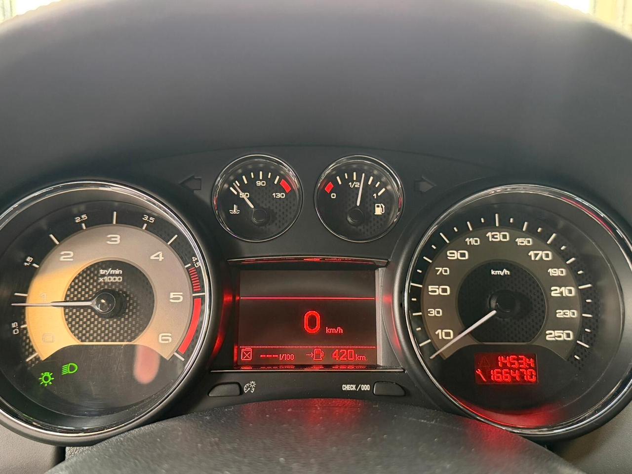 Peugeot RCZ 2.0 HDi 163CV