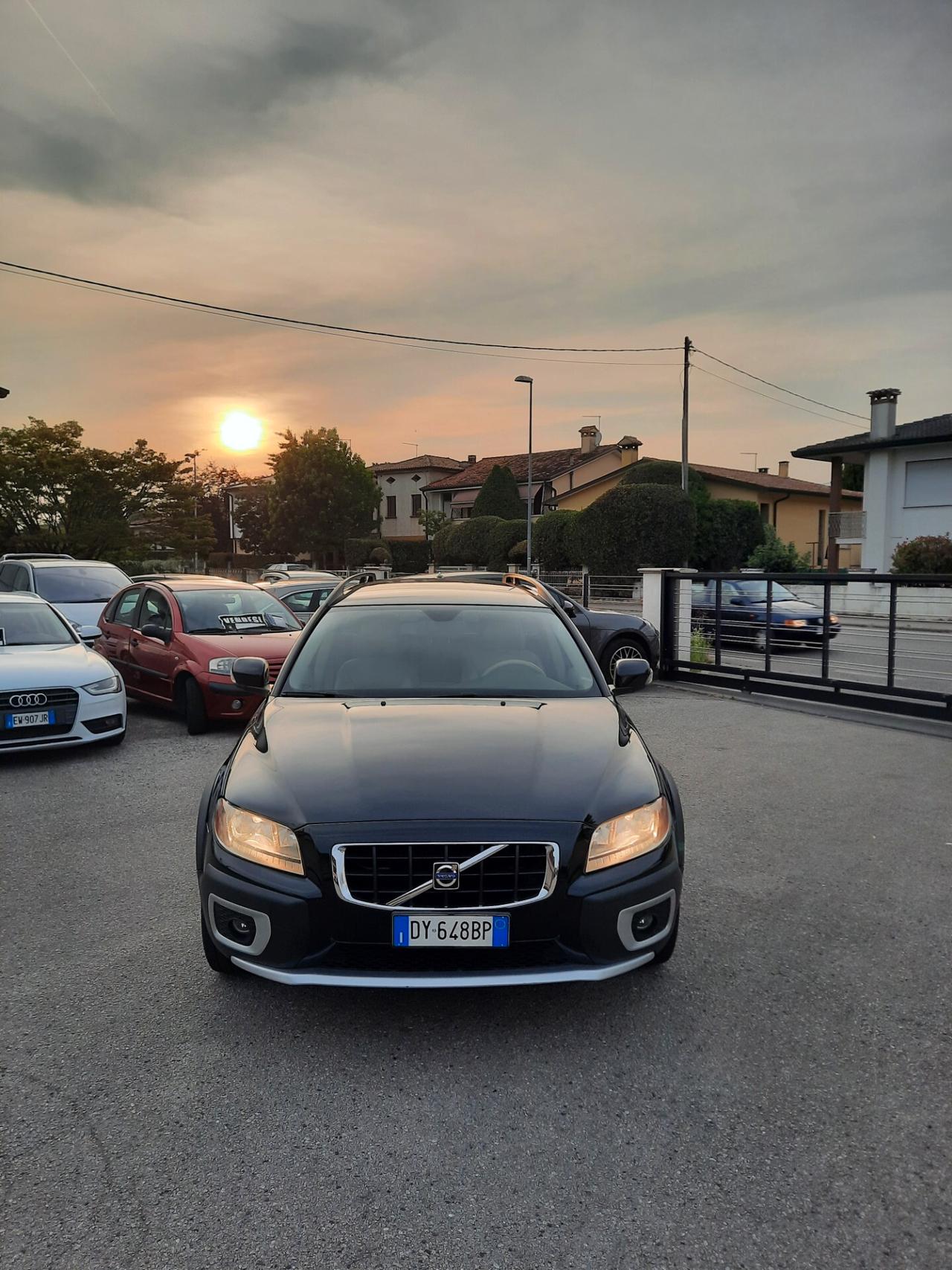 Volvo XC 70 XC70 D5 185CV AWD Summum