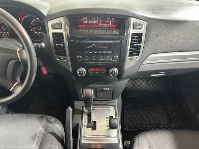 Mitsubishi Pajero 3.2 DI-D 16V auto 3 porte