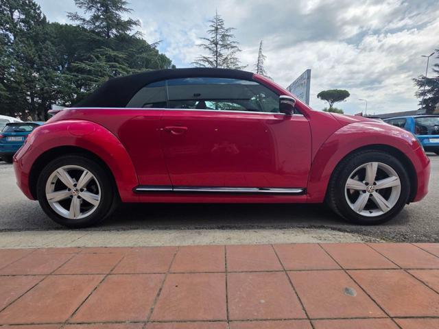 VOLKSWAGEN Maggiolino Cabrio 2.0 TDI Sport 6 marce FARI LED
