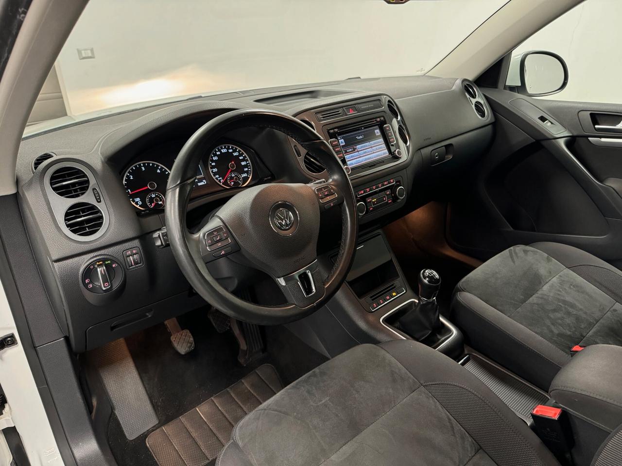 Volkswagen Tiguan 2.0 TDI 140 CV Sport & Style 130.000 KM UNIPROP