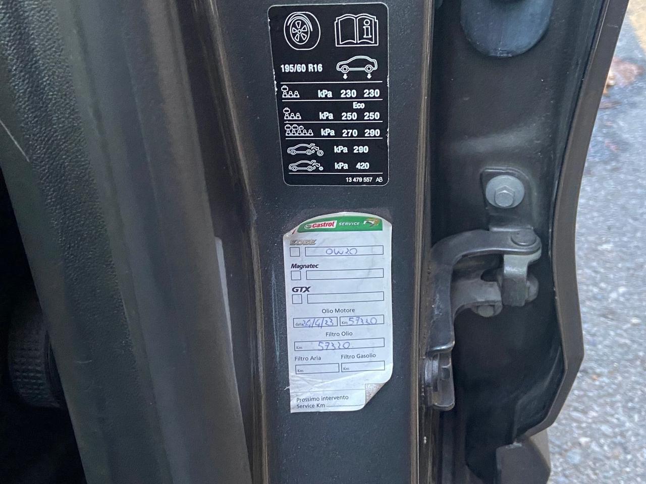 Opel Crossland X Innovation 1.2 #9187