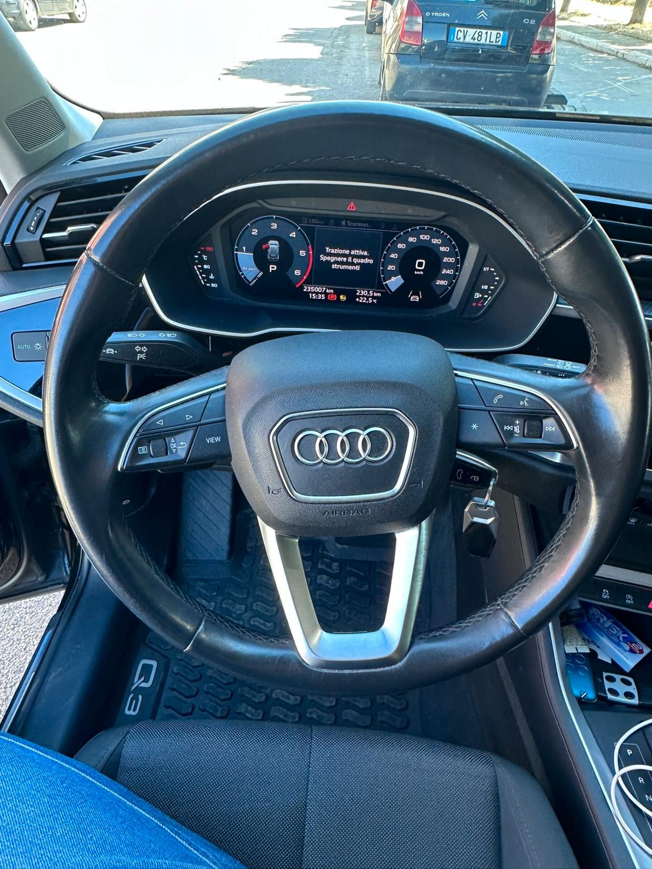 Audi Q3 35 TDI S tronic line edition -PARI AL NUOVO-