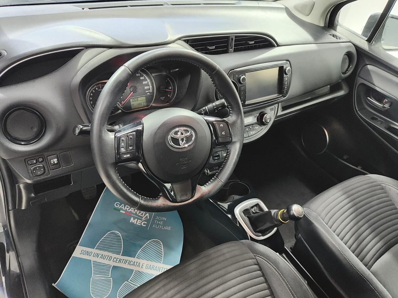 Toyota Yaris 1.0 5 porte Lounge full
