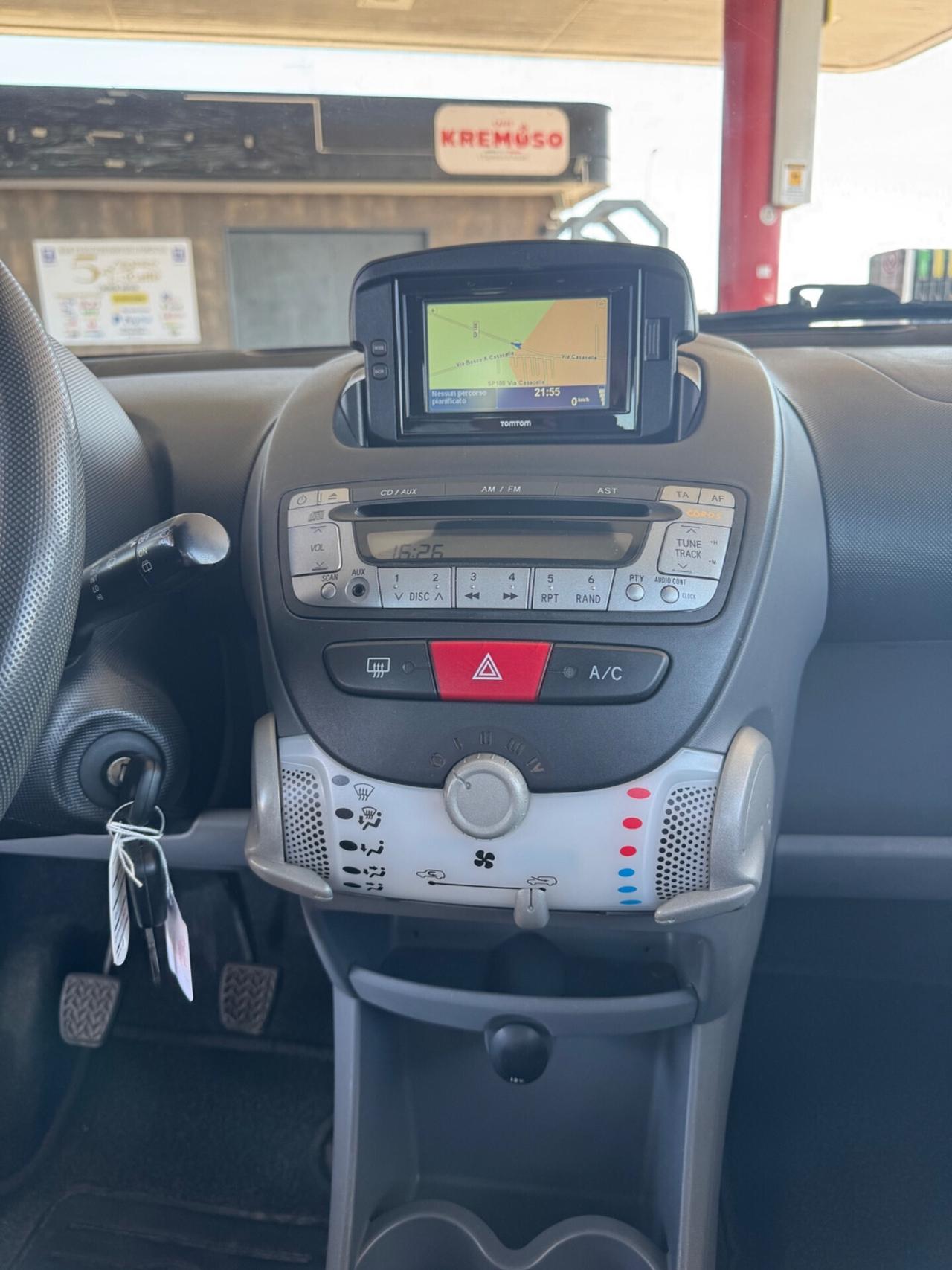 Toyota Aygo 1.0 12V VVT-i 5 porte Sol Connect