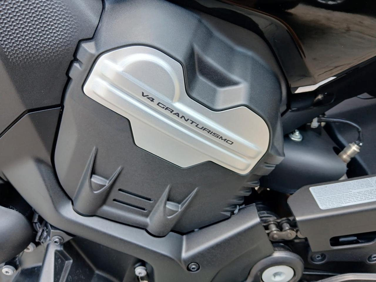 Ducati Diavel V4
