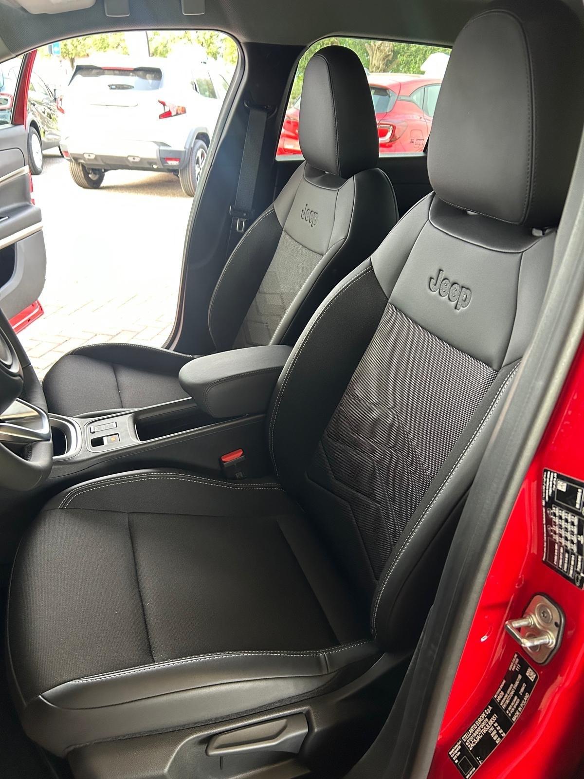 Jeep Avenger 1.2 Turbo 110 CV MHEV Summit