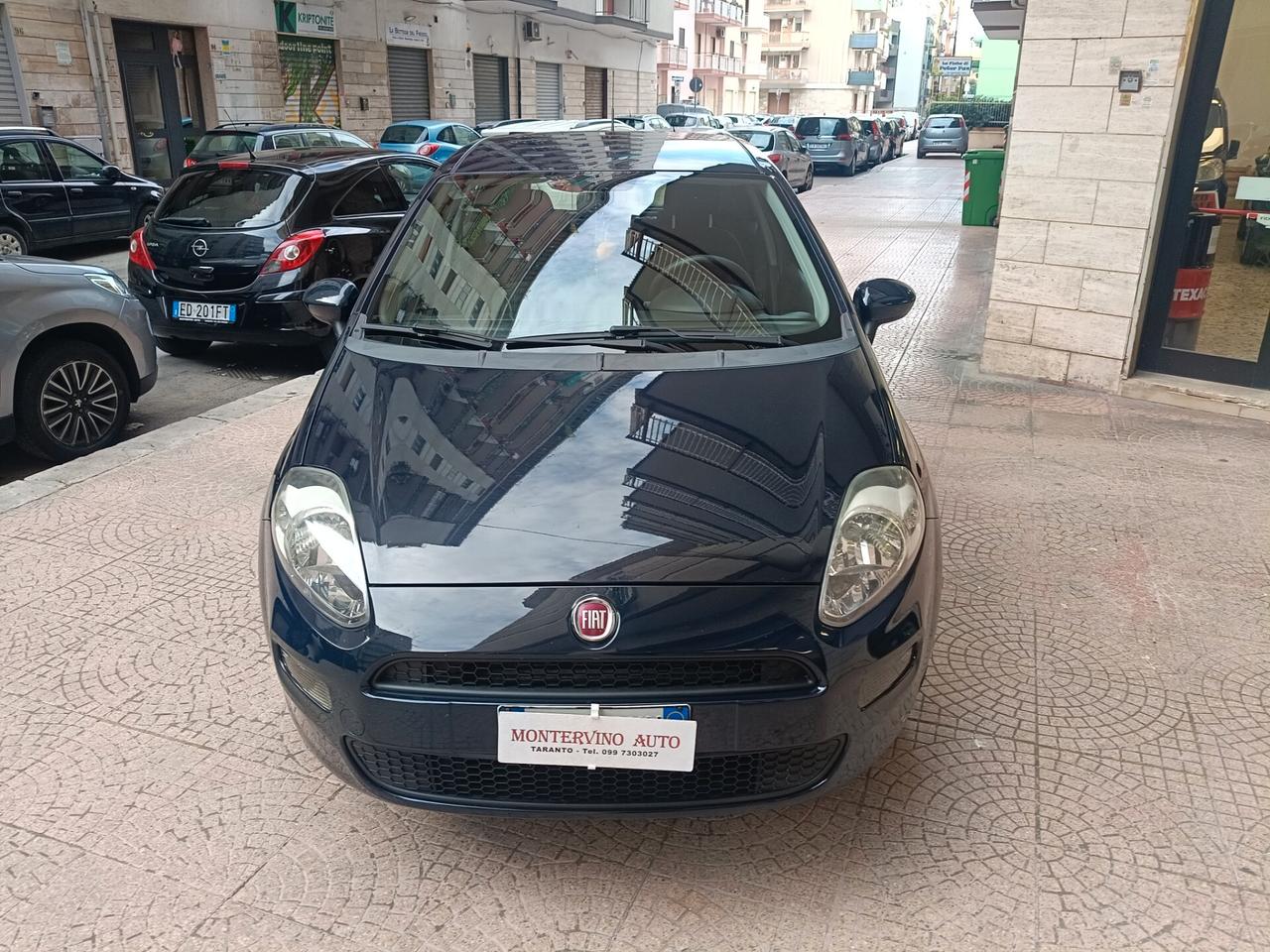 FIAT PUNTO 1.4 GPL-NEOPATENTATI-(10/2015)-Euro5699