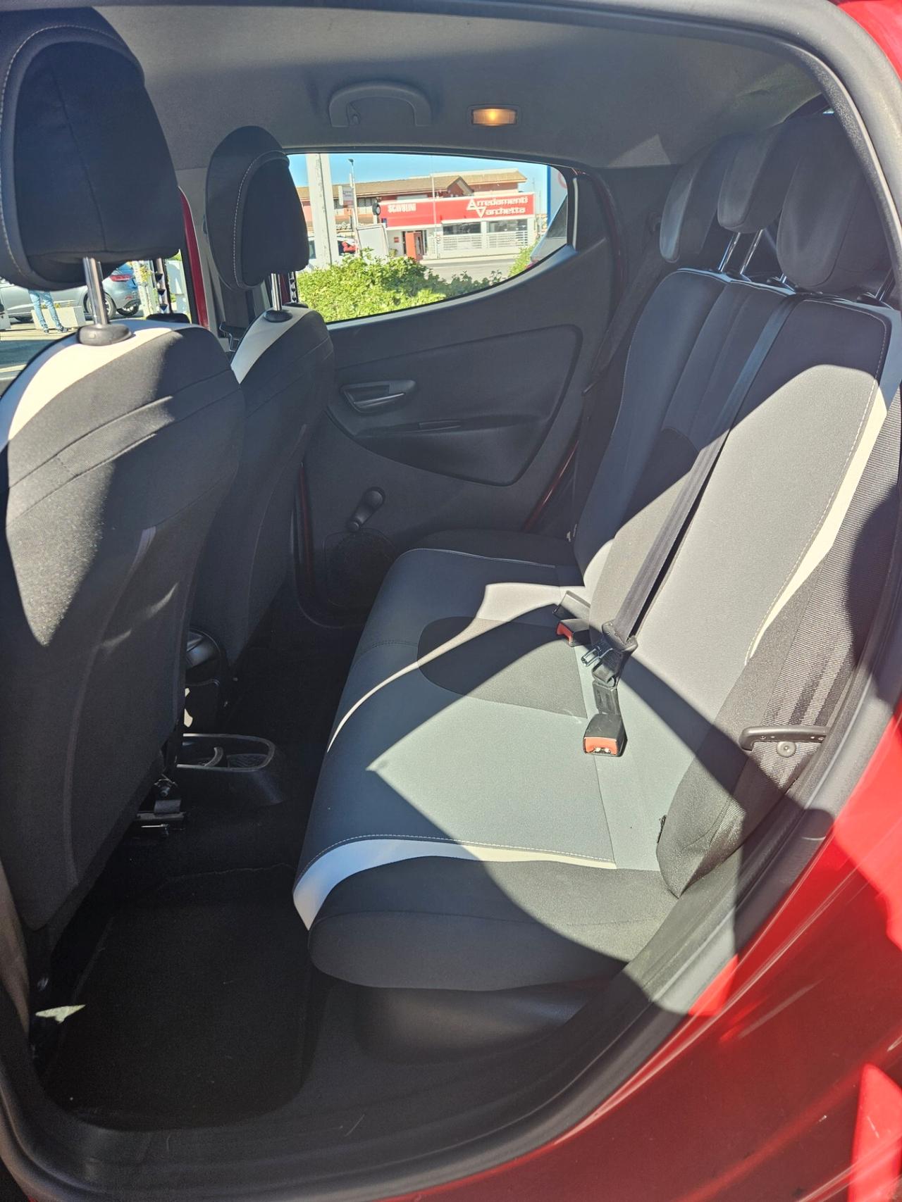 Lancia Ypsilon 1.2 69 CV 5 porte GPL Ecochic Gold