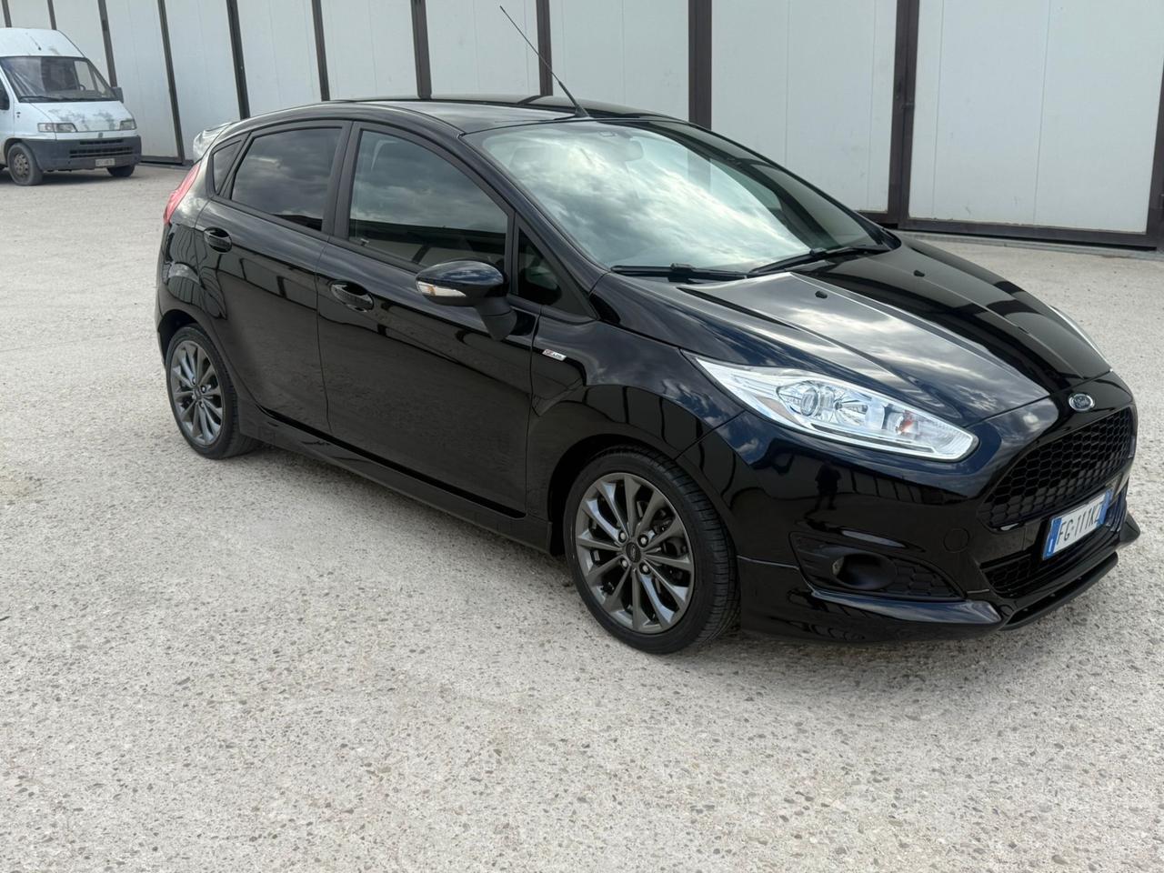 Ford Fiesta 1.5 TDCi 95CV 5 porte ST-Line