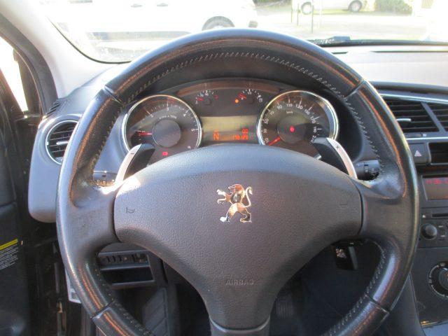 PEUGEOT 3008 1.6 HDi 110CV cambio robotizzato Outdoor