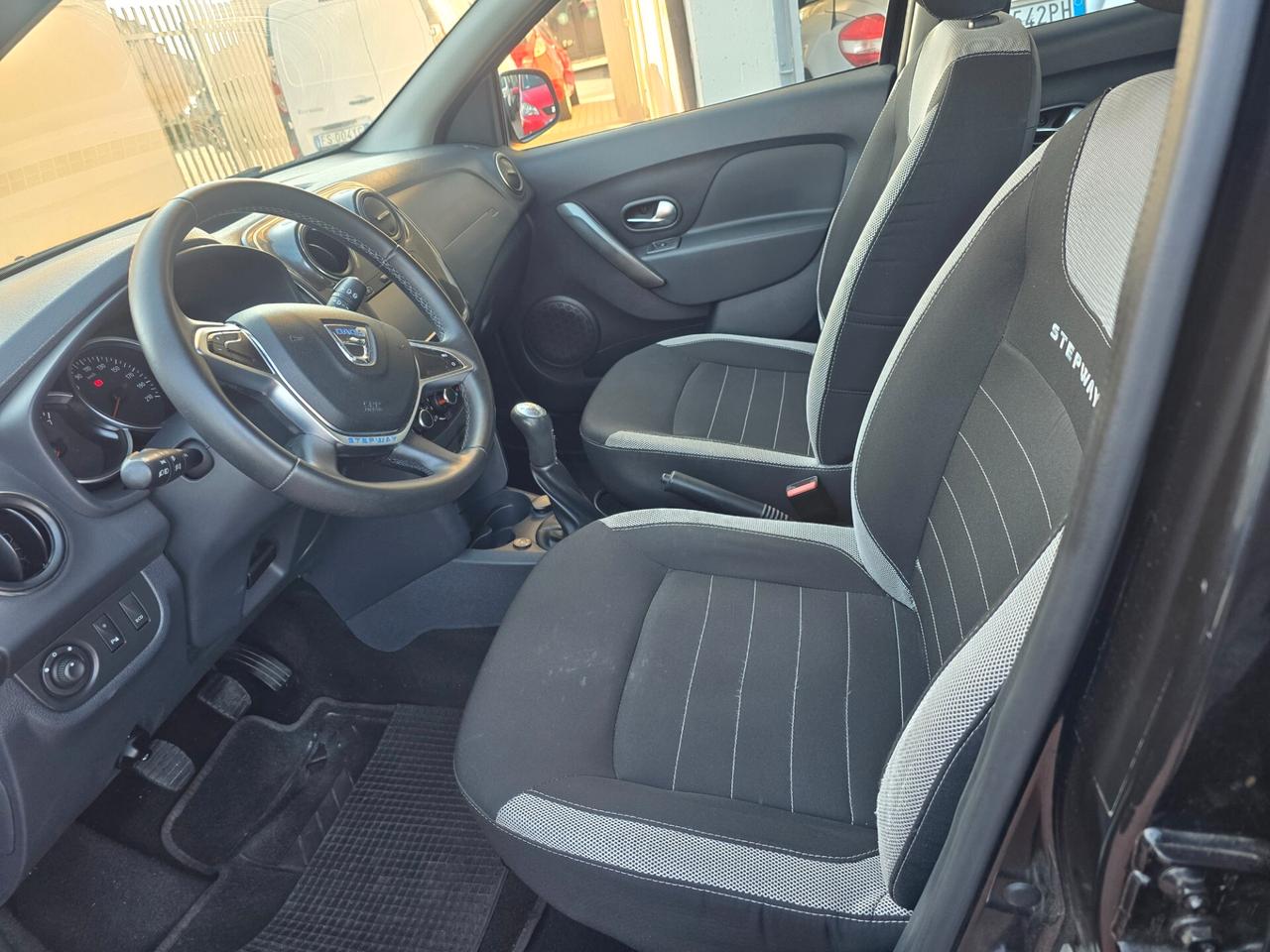 Dacia Sandero 0.9 TCe 12V TurboGPL 90CV Start&Stop Ambiance