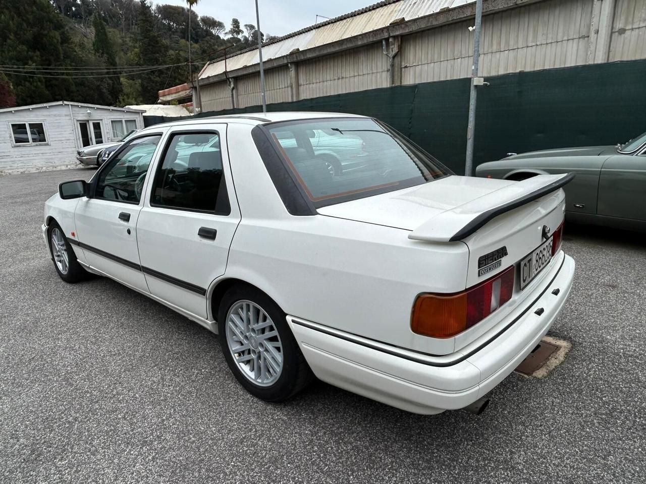 Ford Sierra 2.0i turbo 16V 4p. RS Cosworth Executive