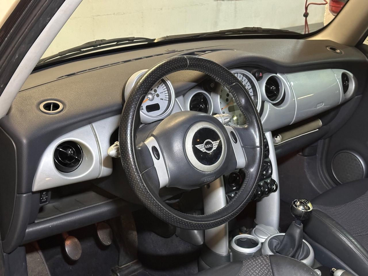 Mini 1.6 16V Cooper Neopatentati
