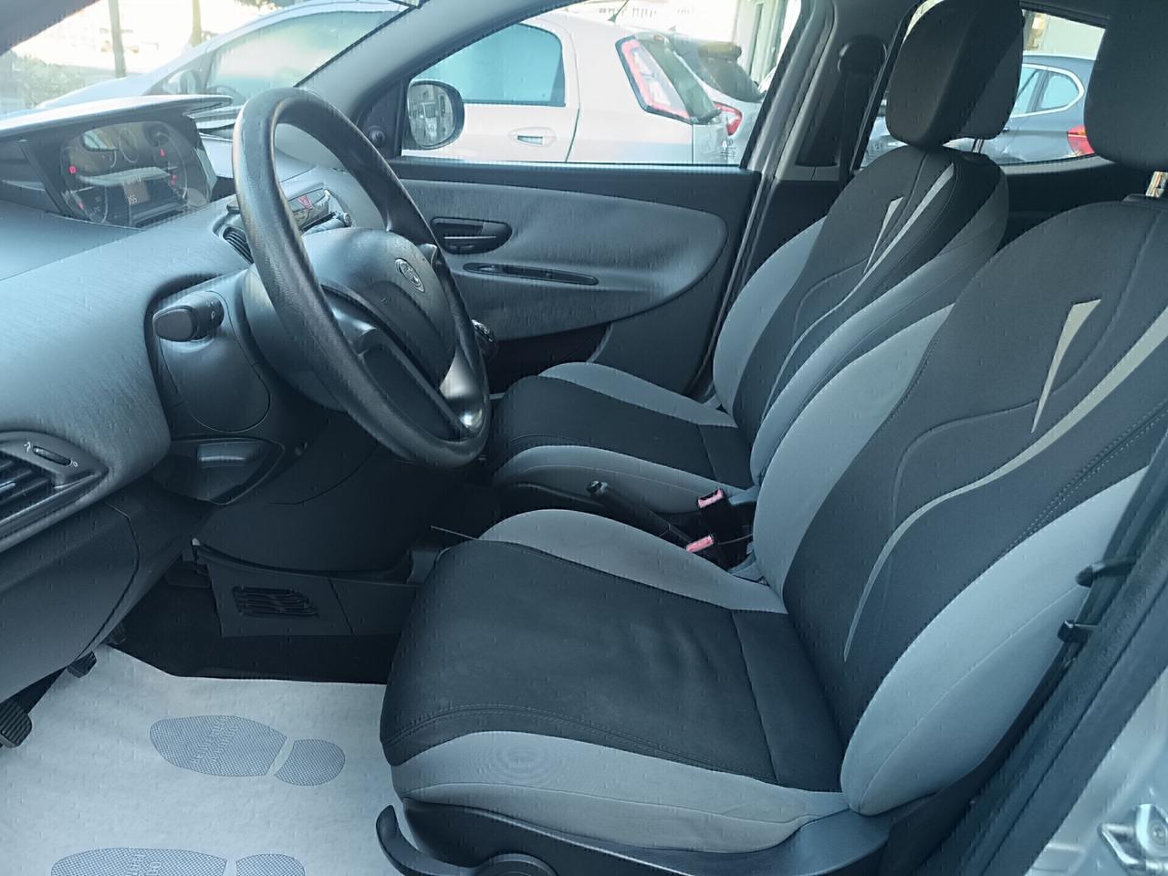 Lancia Ypsilon 1.2 SILVER CON GARANZIA 12 MESI