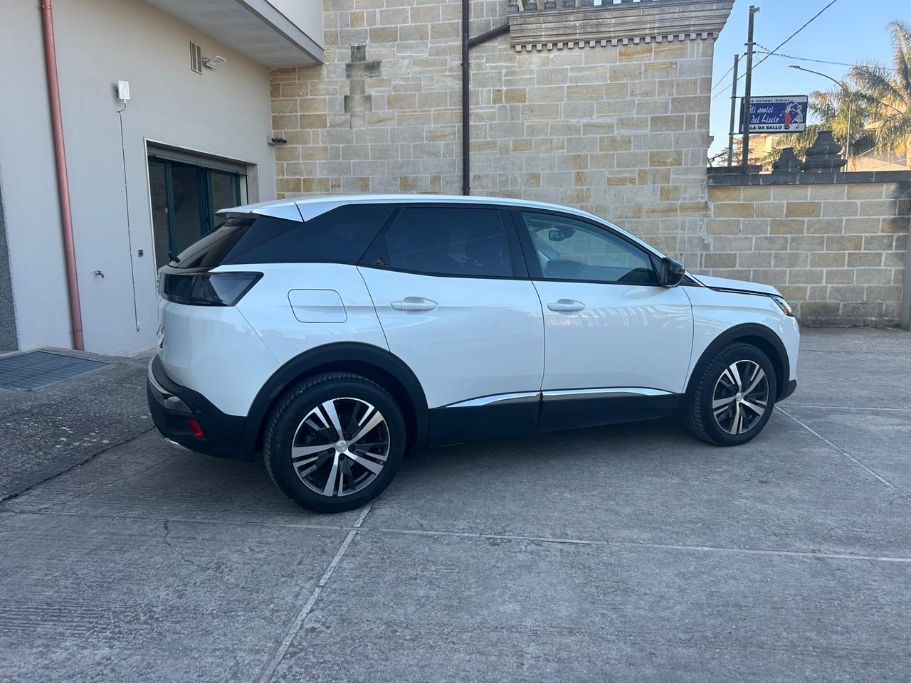 Peugeot 3008 BlueHDi 130 S&S EAT8 Allure