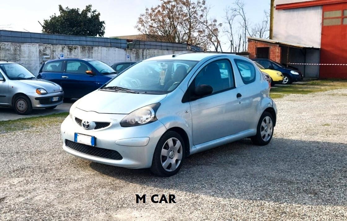Toyota Aygo 1.0 12V VVT-i 3 porte Sol