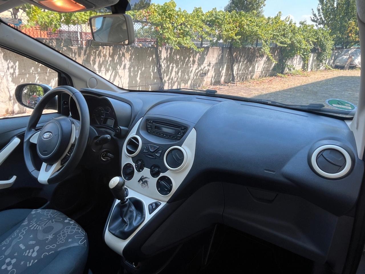 Ford Ka 1.2 8V 69CV Titanium