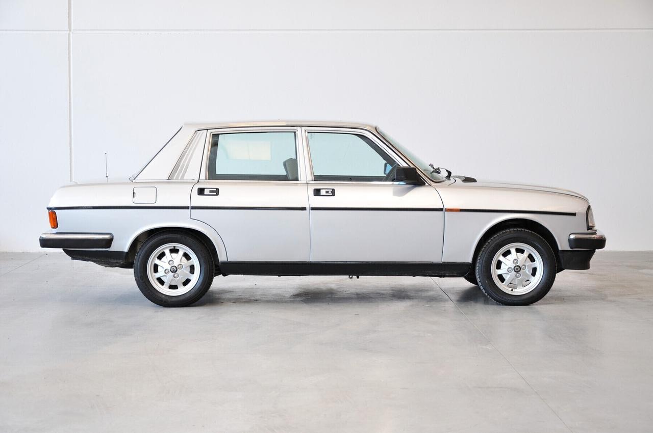 Lancia Beta Trevi 1.6 Berlina CRS tetto apr.